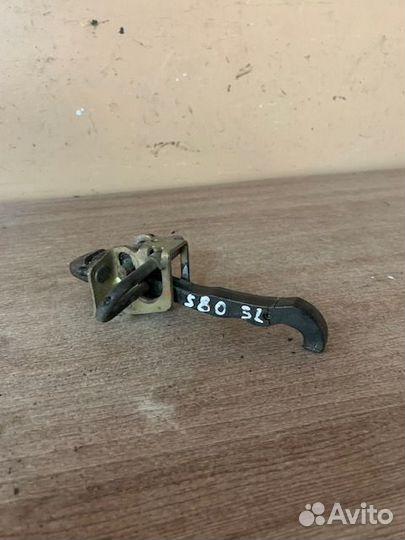 Ограничитель задней двери Volvo S80