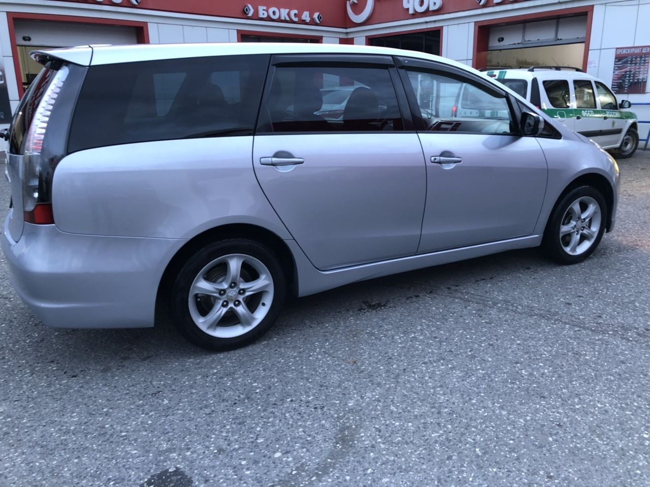 Mitsubishi Grandis: фото владельца