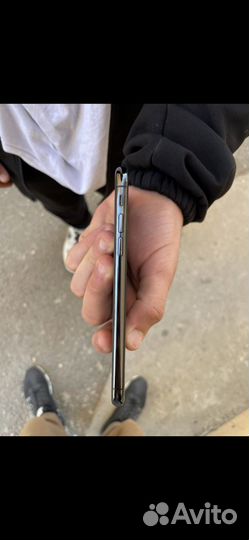 iPhone X, 64 ГБ