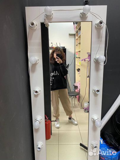 Гримерное зеркало с лампочками бу