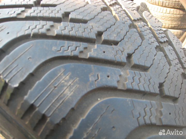 Goodyear UltraGrip 500 255/55 R18