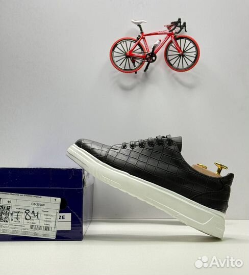 Кроссовки мужские натуральная кожа