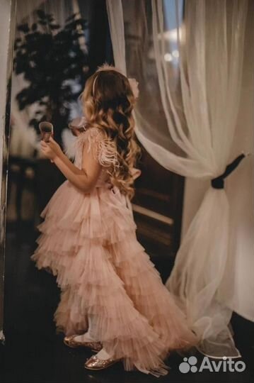 Нарядные платья для девочки
