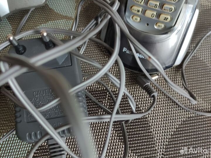 Радиотелефон panasonic с аон, 2 трубки. Комплект