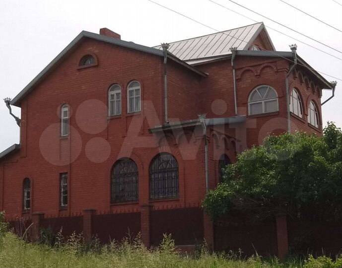 Дом 350 м² на участке 10 сот.