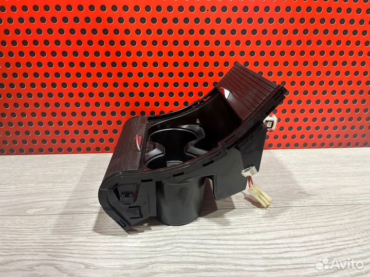 Подстаканник Bmw X1 F48 2018