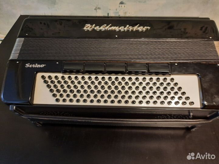 Аккордеон Weltmeister Serino