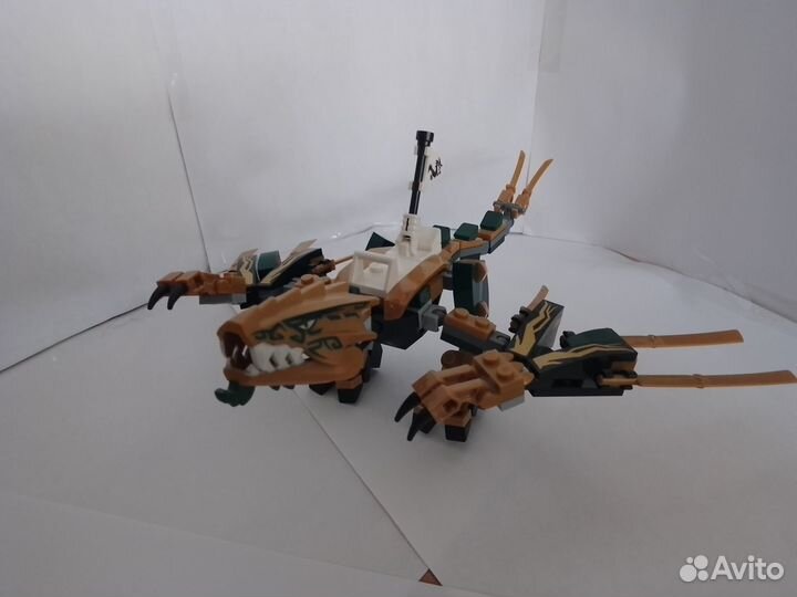 Лего 70666 без фигурок. Золотой дракон Ллойда