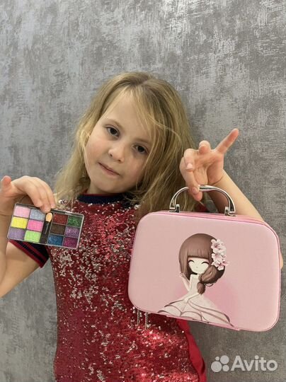 Набор детской косметики в чемодане, бьюти бокс