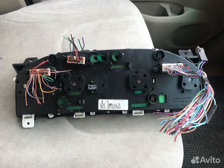 Панель приборов, щиток приборов, спидометр