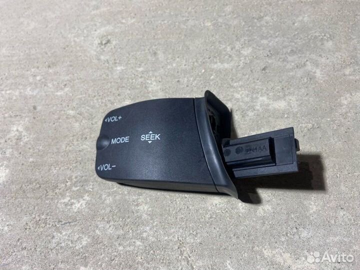 Подрулевой переключатель Ford Focus 2 (08-11)