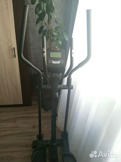 Эллиптический тренажер unix fit sl-470