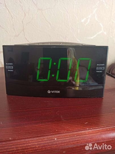 Часы vitek 6603 электронные с радио