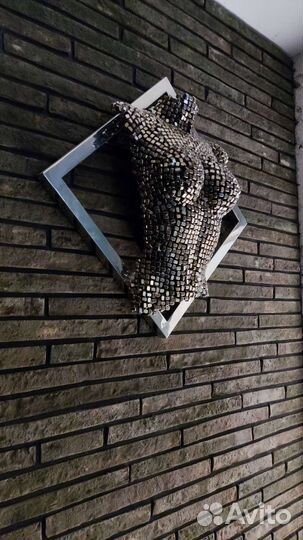 Скульптура на стену