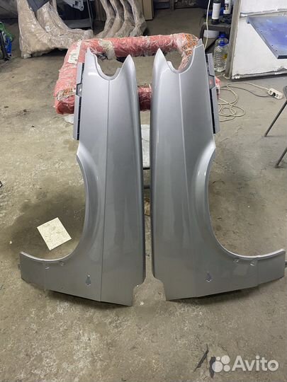 Пластиковое новое крыло 2114