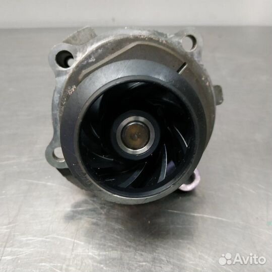 Помпа(насос водяной) Volkswagen Golf 4 AHL