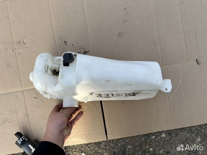 Бачок омывателя Renault Duster 2