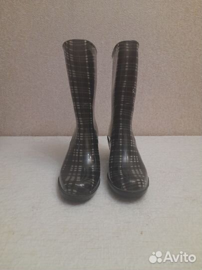 Сапоги резиновые женские 39 размера