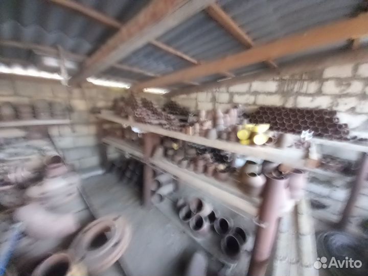 Трубы стальные, отводы,переходники и кабеля