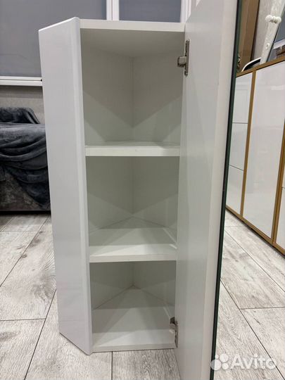 Шкаф навесной Runo угловой Кредо 30