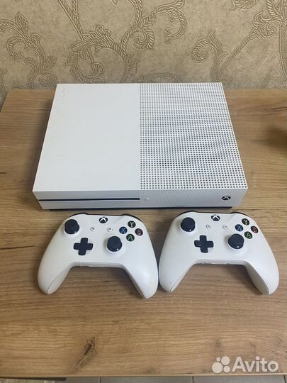 Xbox One S