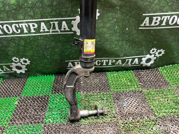 Амортизатор передний правый Lexus Gs Rc 2012-2020