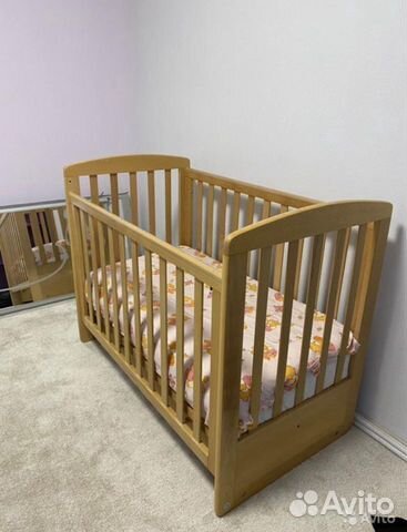 Детская кроватка