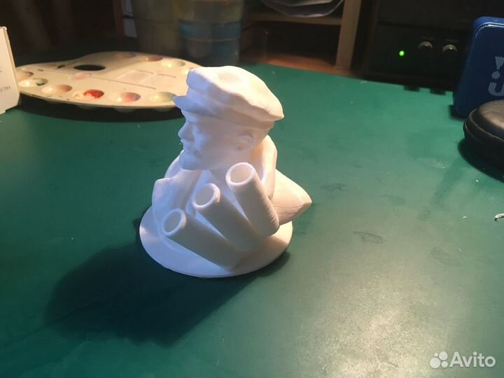 Бюст Ленина