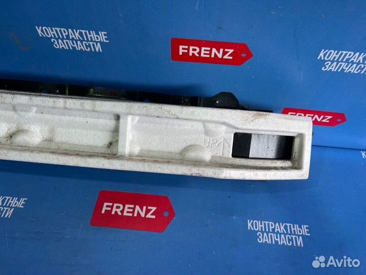 Усилитель бампера передний Subaru Xv GP 2011-2017