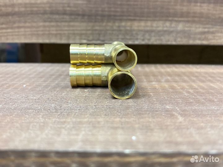 Тройник латунный, на трубку 8; 10; 12 мм