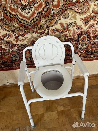 Санитарный стул туалет