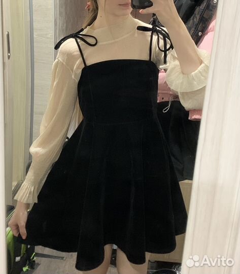 Платье бархатное