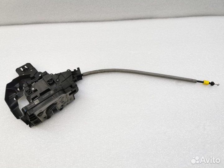 Замок двери передний правый Mercedes-Benz