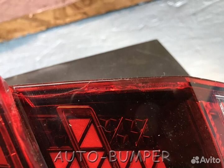 VW Tiguan 2016- Фонарь задний левый внешний
