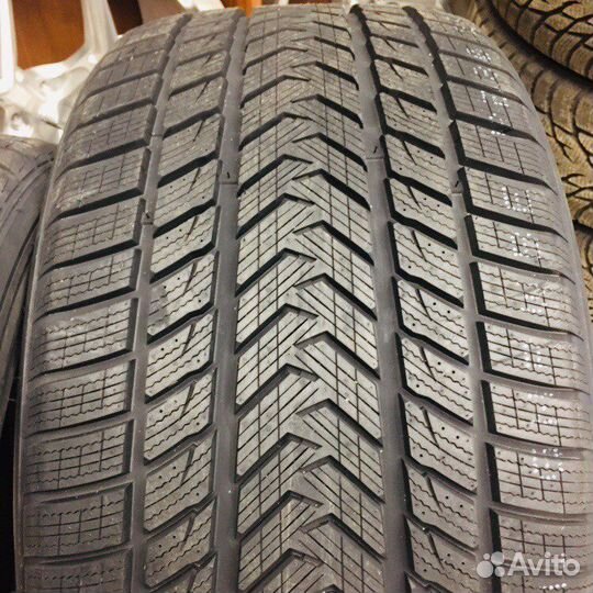 Gripmax SureGrip Pro Winter 275/40 R22 и 315/35 R22