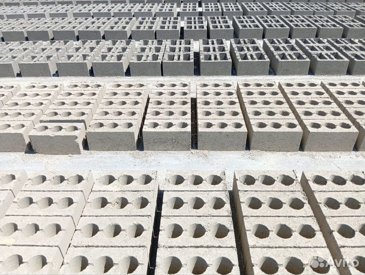Блок стеновой вибропрессованный