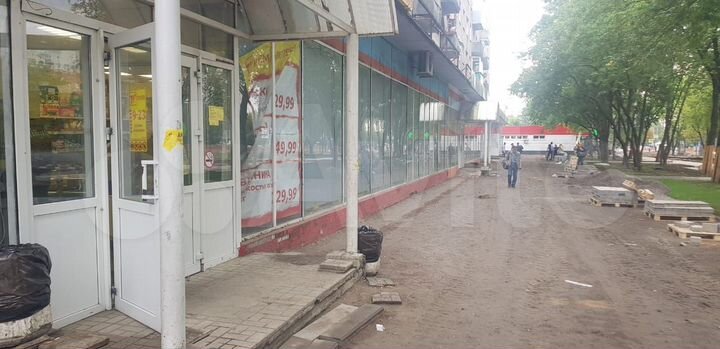 Торговое, общепит, оказание услуг 65,4; 70 и 42,8