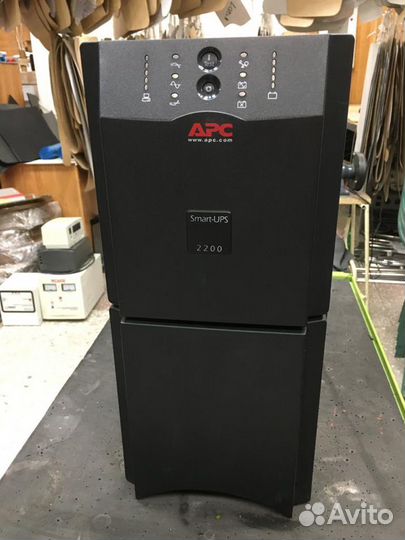 APC Smart UPS 2200 VA бесперебойник для сервера