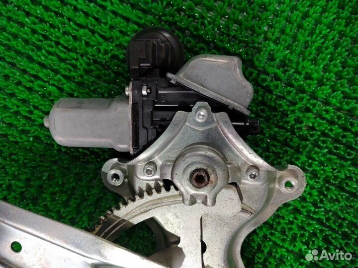 Стеклоподъемник лев. зад. Toyota Land cruiser, Lx5