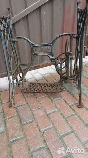 Швейная машина Singer