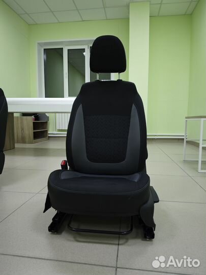 Передние сидения LADA vesta