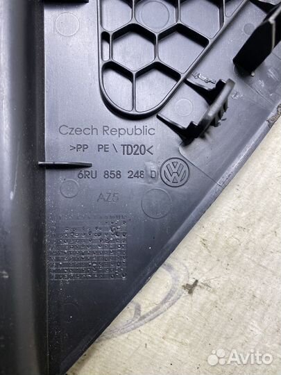 Накладка торпедо боковая volkswagen polo седан