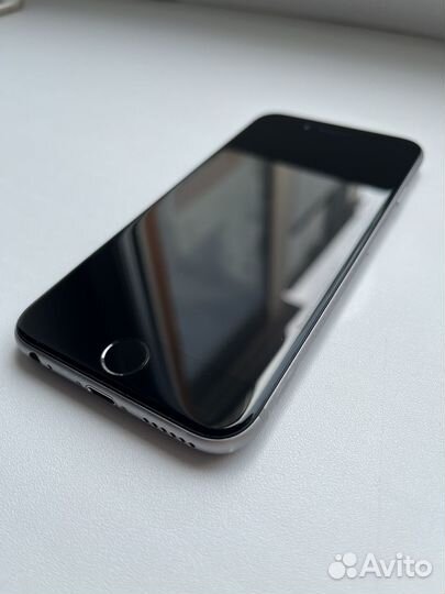 iPhone 6S, 64 ГБ