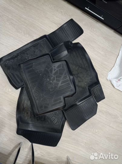 Автомобильные коврики Nissan X-Trail