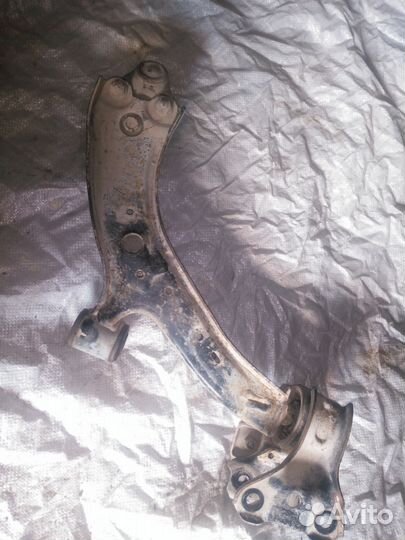 Рычаг передний левый Хонда CR-V 3