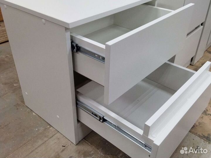 Тумба прикроватная белая