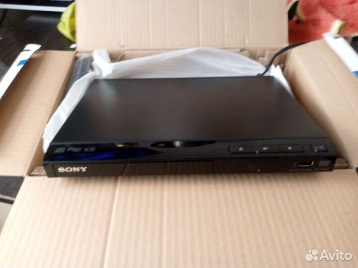 Новый DVD плеер sony dvp-sr320