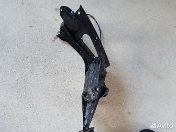 Зеркало заднего вида. Задние крыло (брызговик)