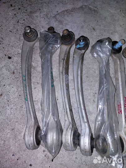 Рычаг передний верхний фольксваген пассат В5 ауди