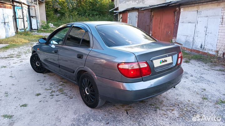 Nissan Almera, 2004